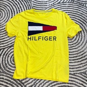 Men’s Tommy Hilfiger shirt